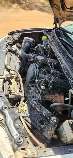 Toyota LiteAce Noah 1999 Silver