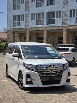 Toyota Alphard 2.5 Hybrid AWD 2016 White