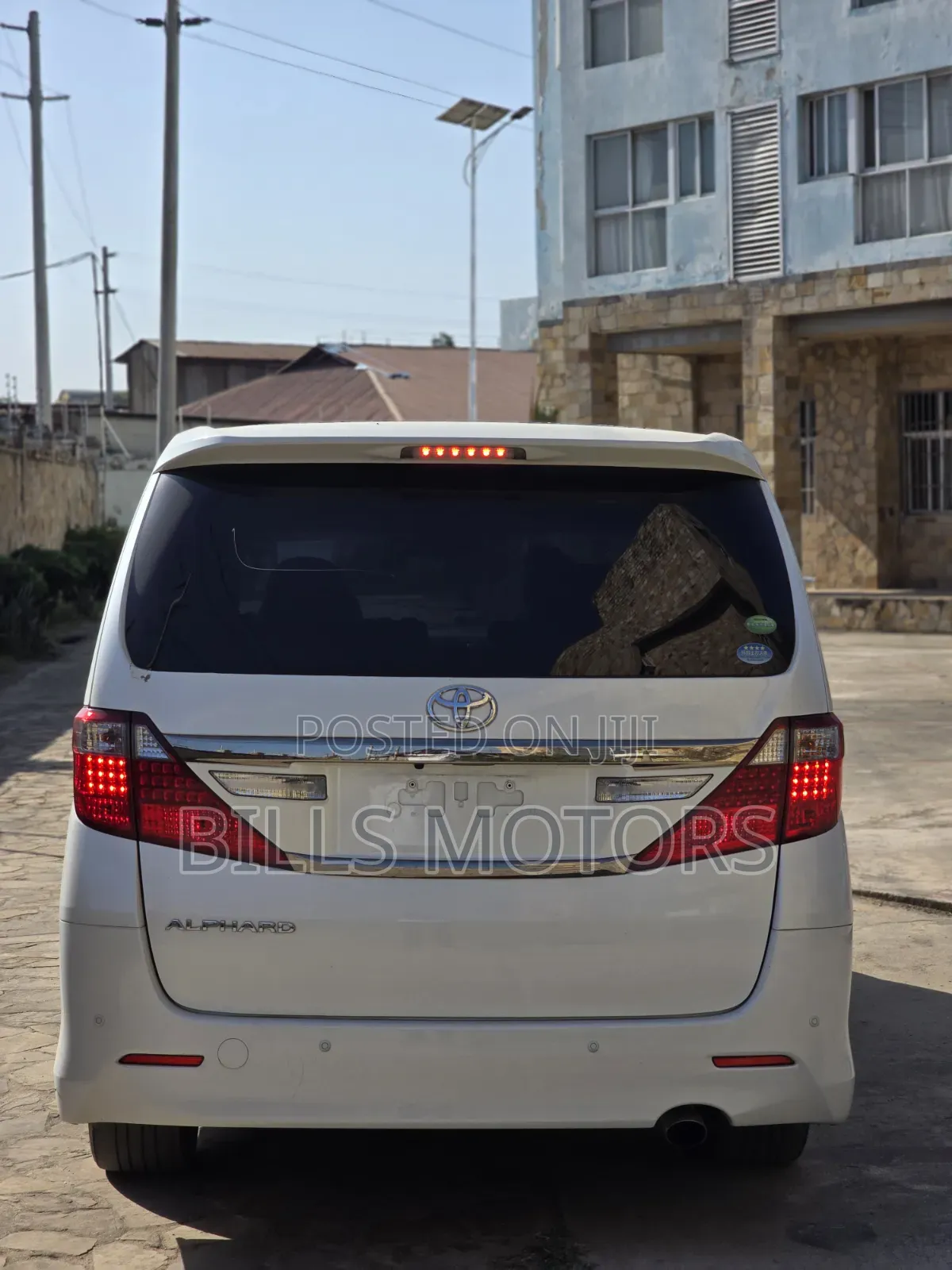 Toyota Alphard 2.4 Petrol AWD 2013 White