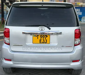 Toyota Rumion 1.5 FWD 2023 Silver