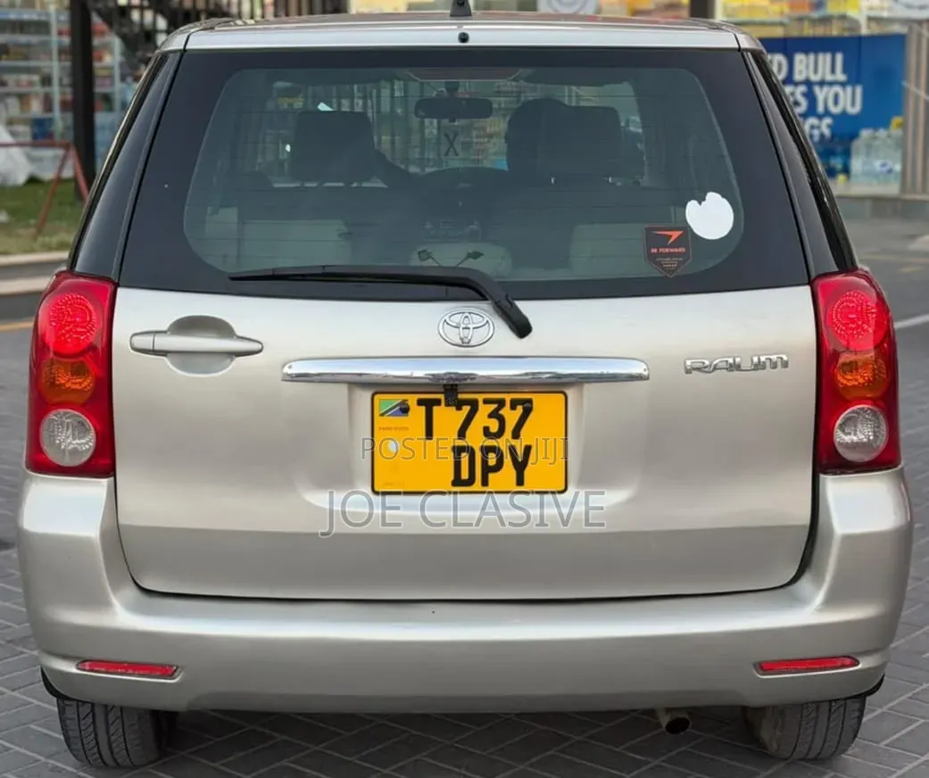 Toyota Raum 1.5 FWD 2004 Beige