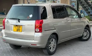 Toyota Raum 1.5 FWD 2004 Beige