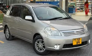 Toyota Raum 1.5 FWD 2004 Beige