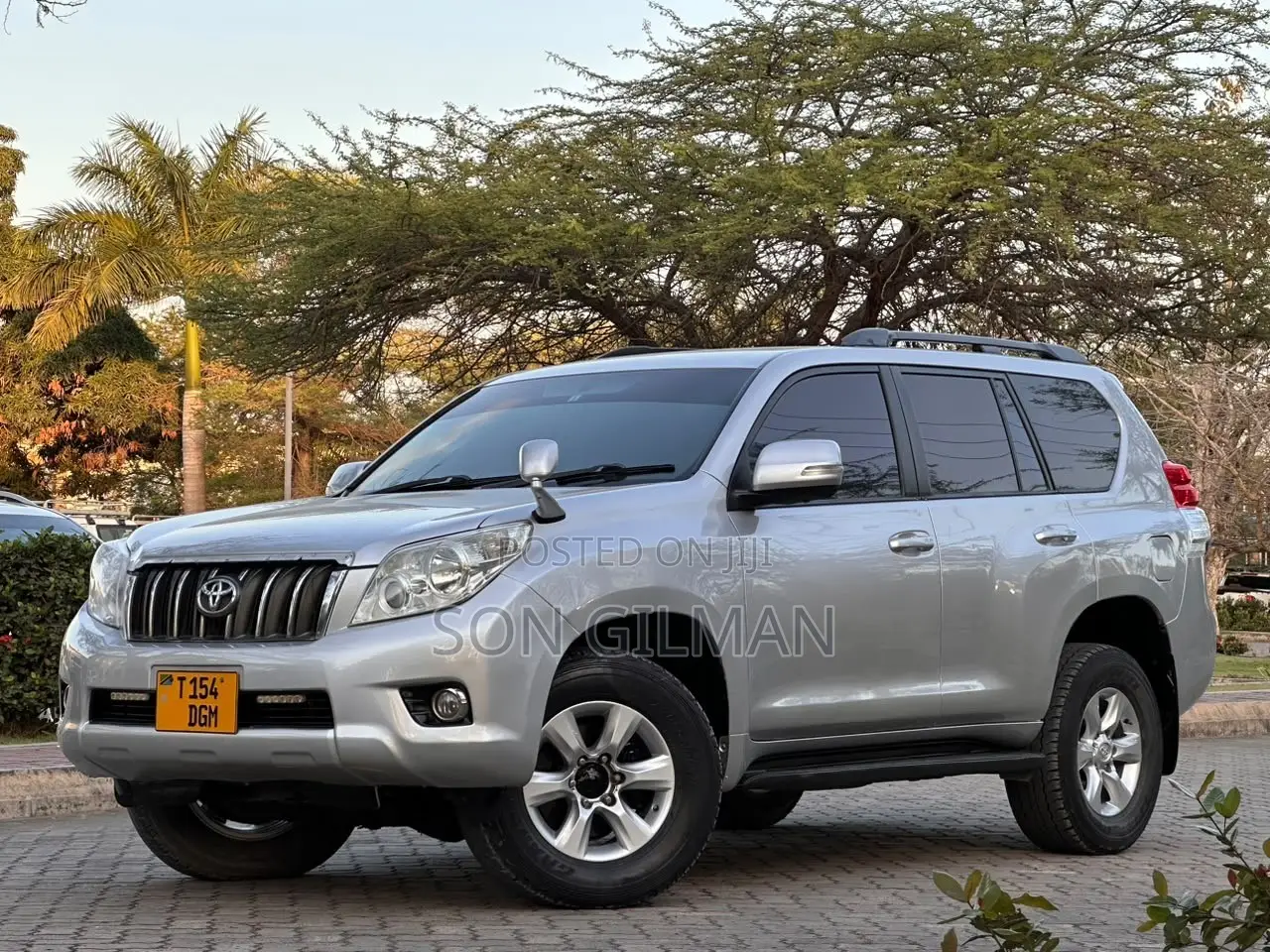 Toyota Land Cruiser Prado 2014 Silver