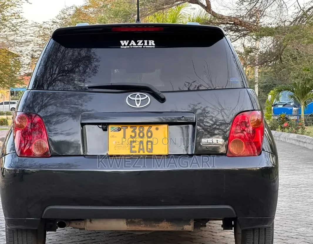 Toyota IST 2003 Black