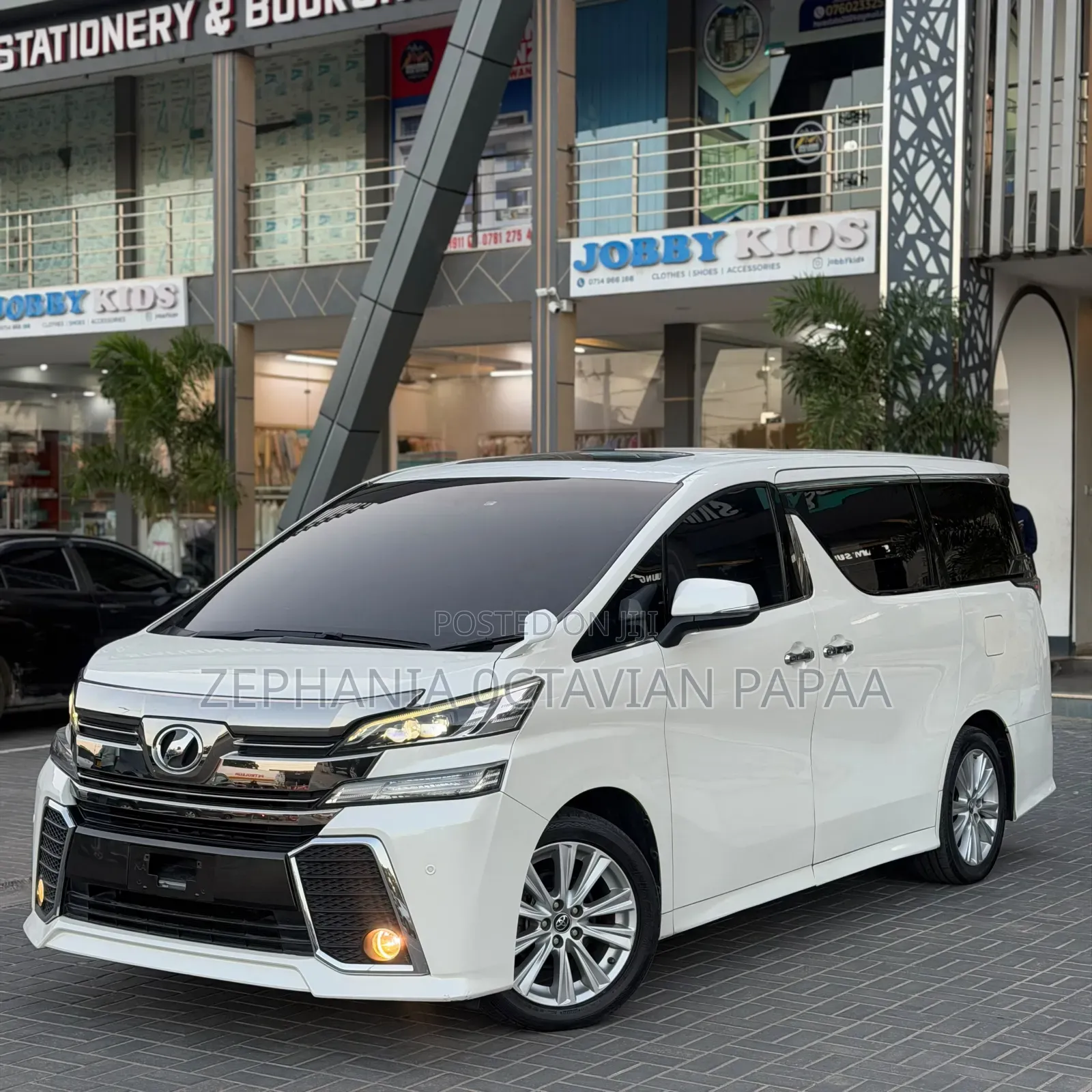 Toyota Vellfire 2015 White