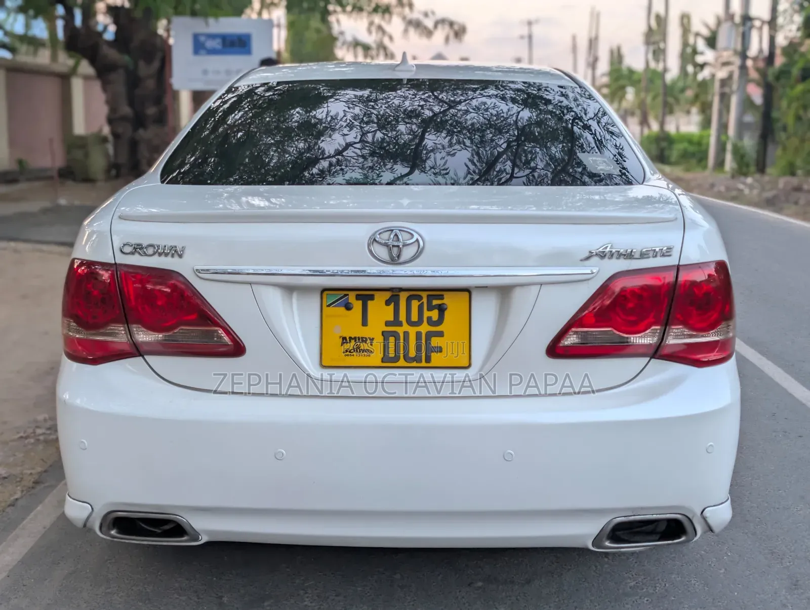 Toyota Crown 2009 White