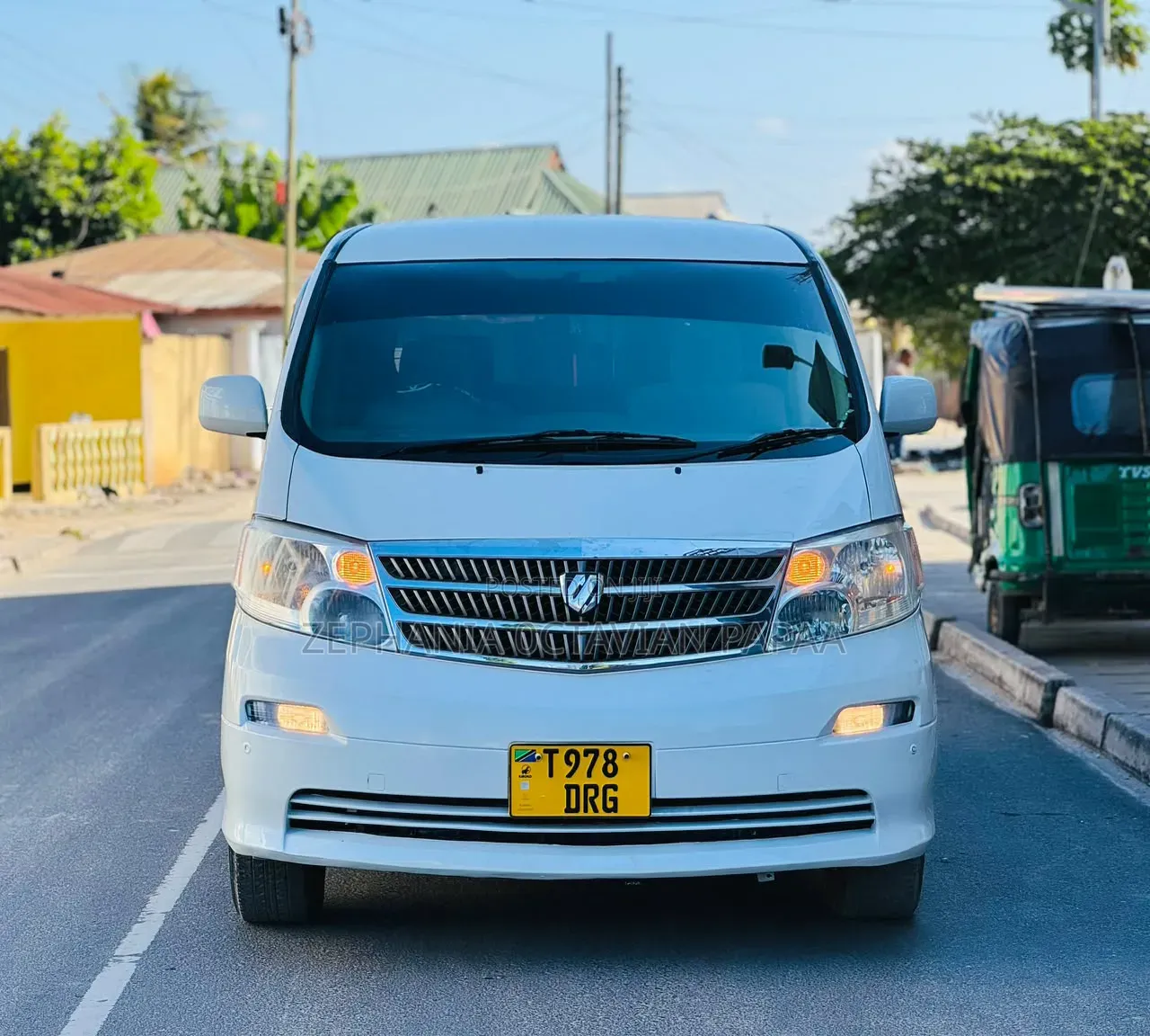 Toyota Alphard 2006 White