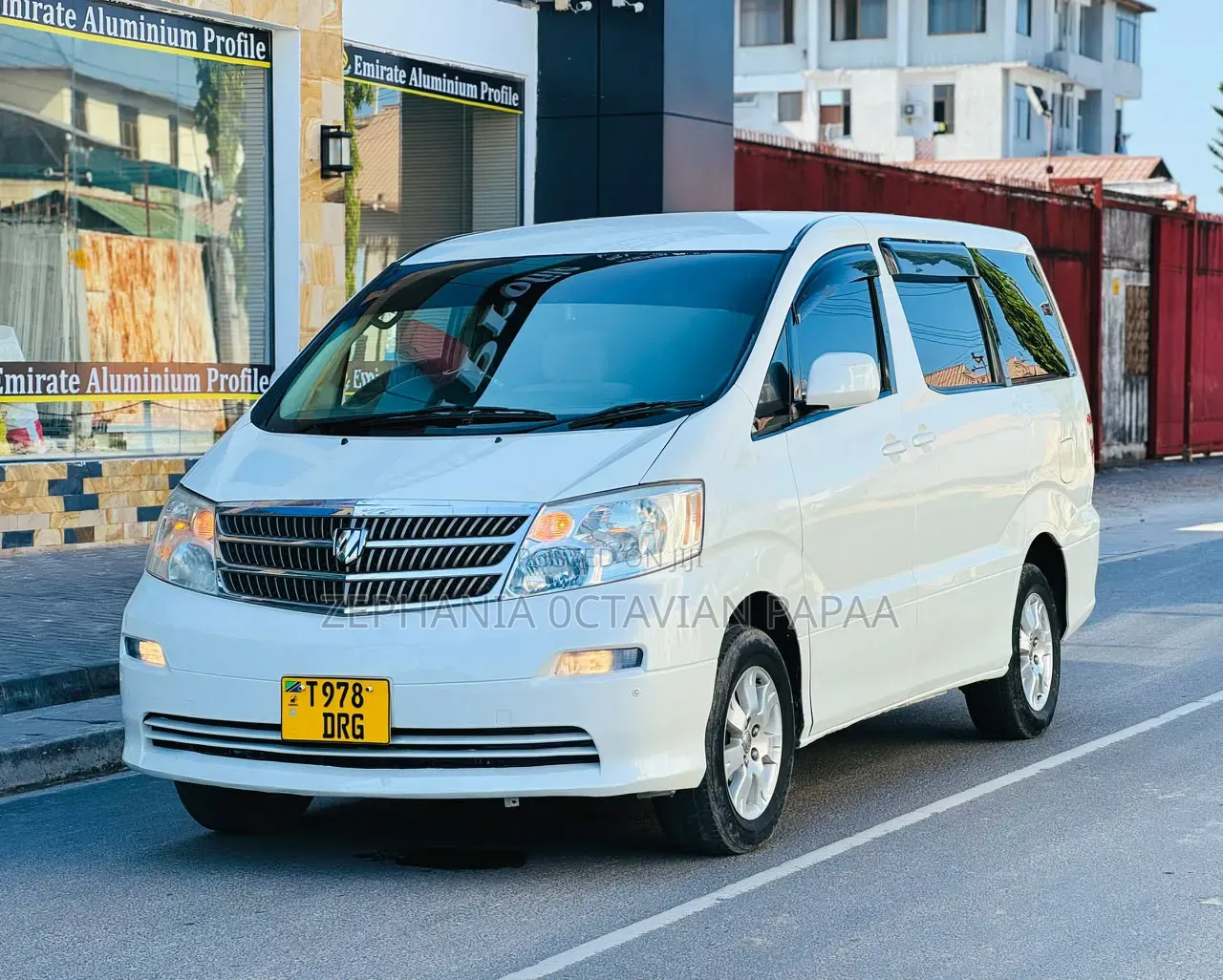 Toyota Alphard 2006 White