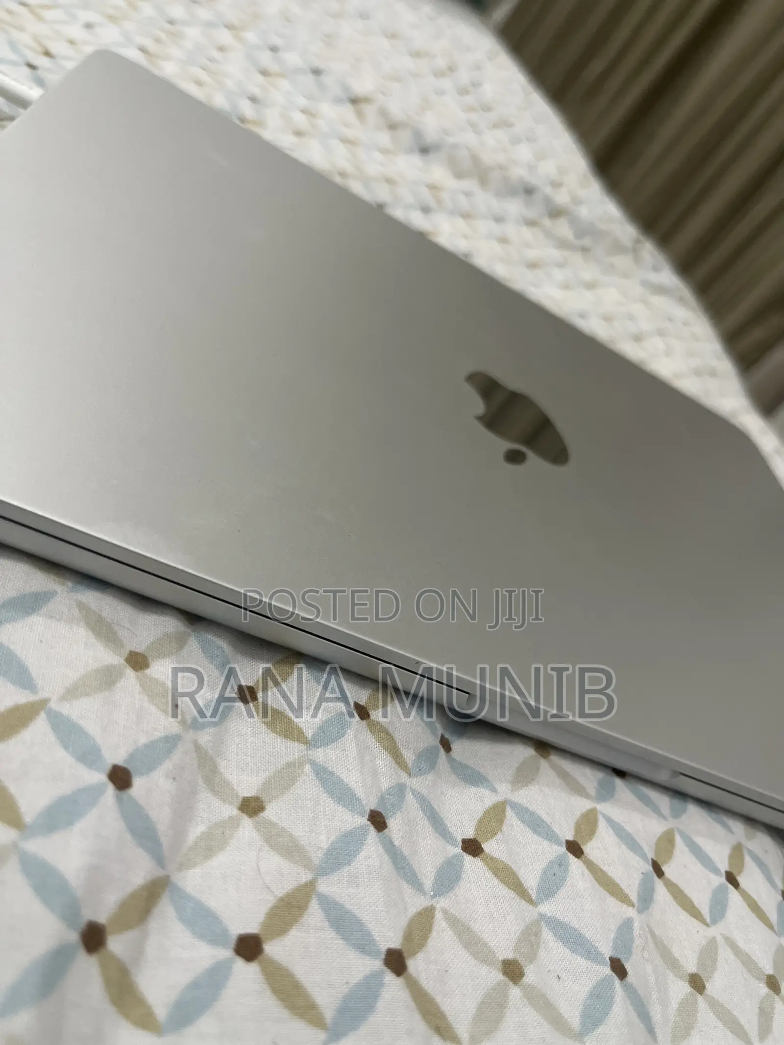 Laptop Apple MacBook Air 2022 M2 8GB Apple M2 SSHD (Hybrid) 256GB