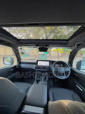 Toyota Land Cruiser Prado 2.8 2024 White