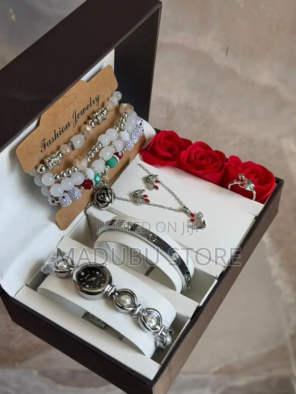 New Ladies Set