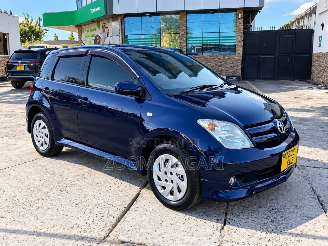 Toyota IST 2001 Blue
