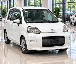 Toyota Porte 1.5 AWD 2013 White