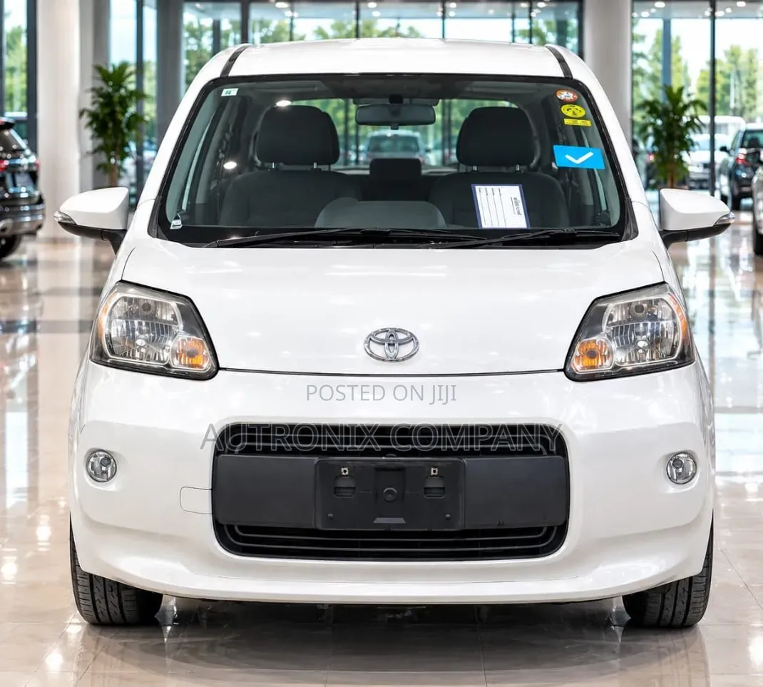 Toyota Porte 1.5 AWD 2013 White