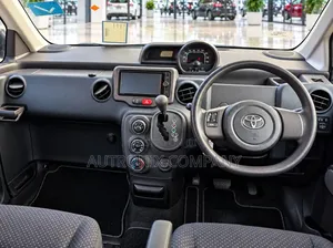 Toyota Porte 1.5 AWD 2013 White
