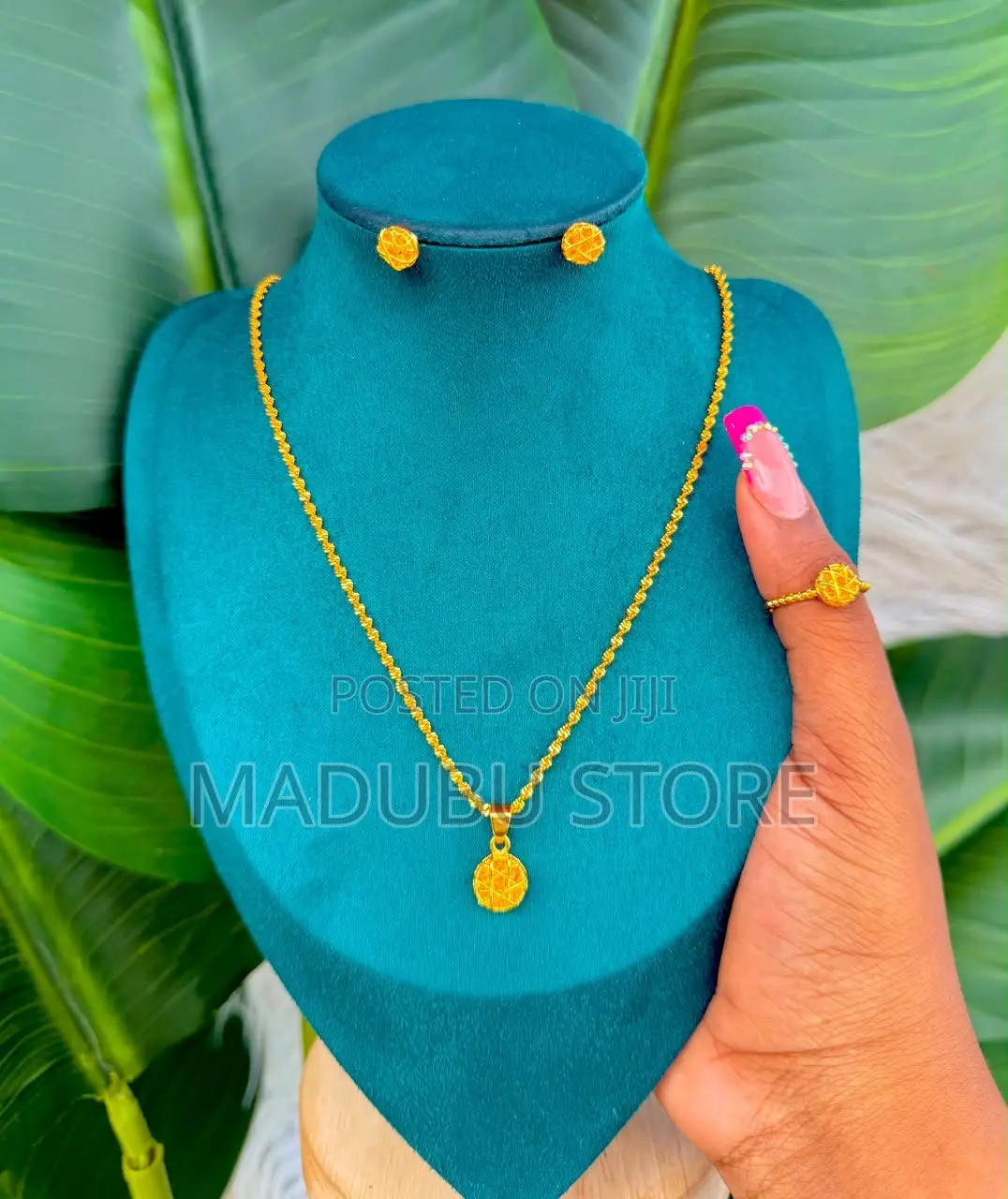 Classy Women Set of Jewerly
