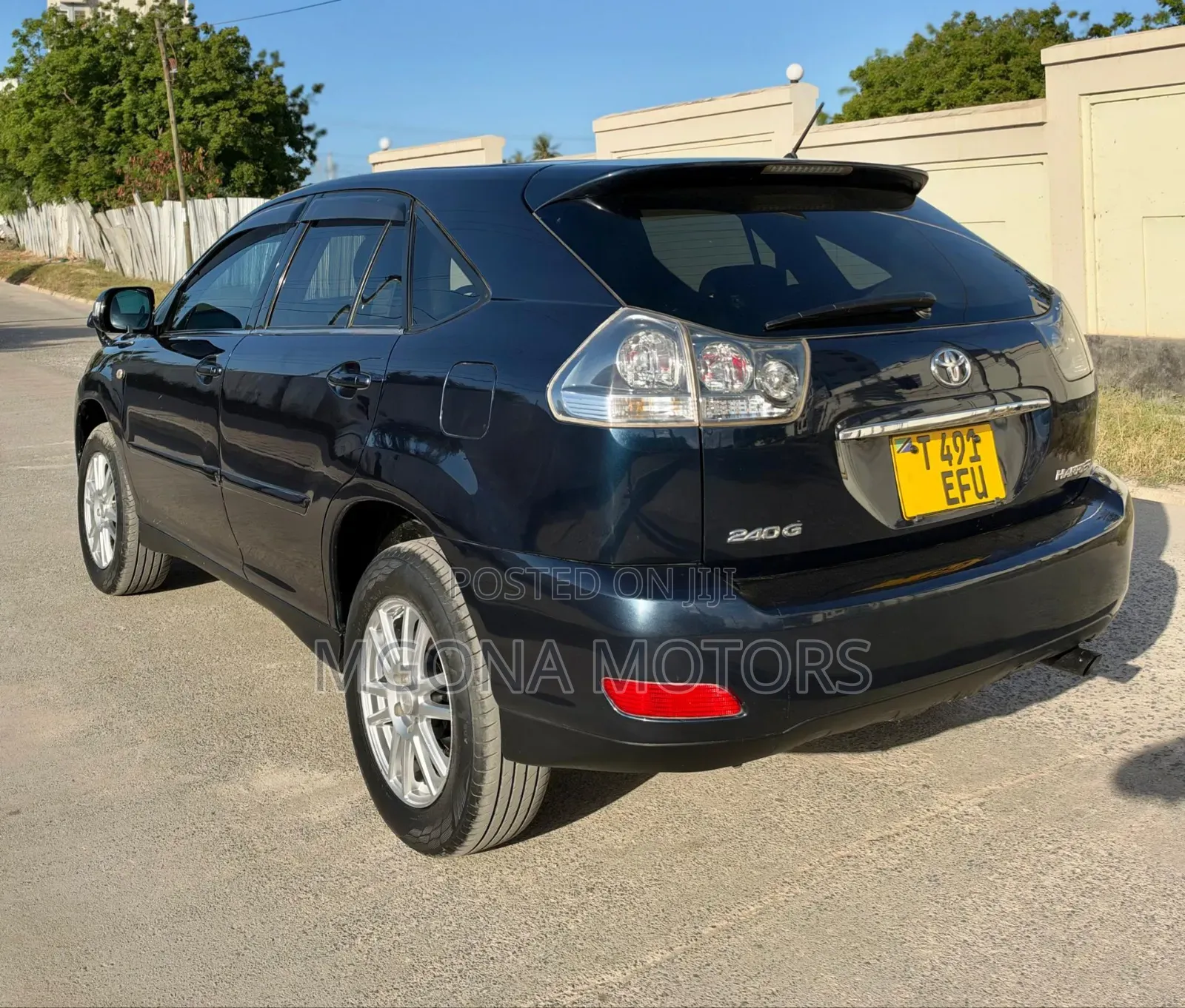 Toyota Harrier 2006 Blue