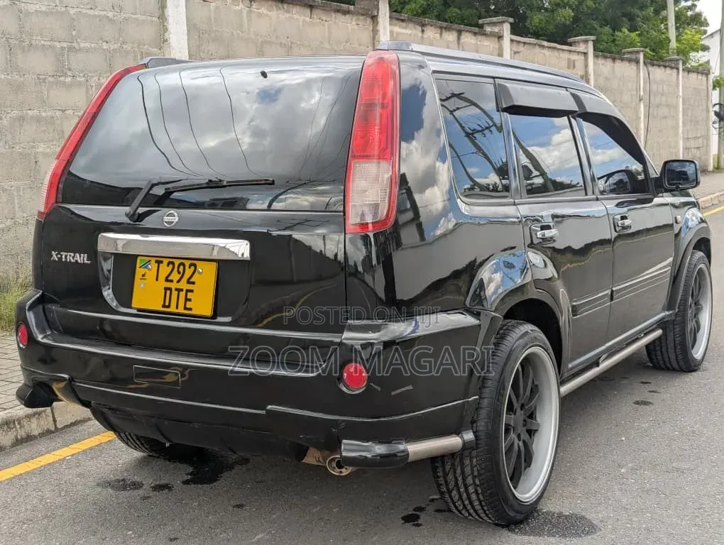 Nissan X-Trail 2004 Black