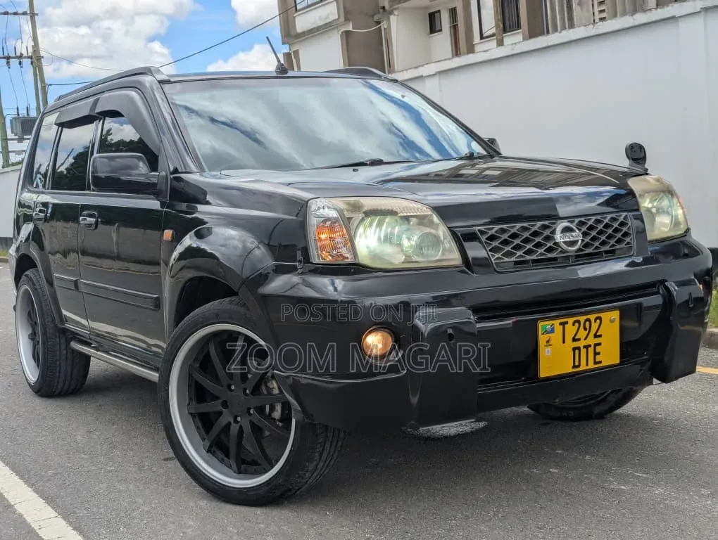 Nissan X-Trail 2004 Black