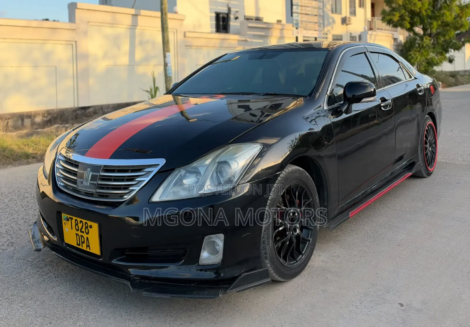 Toyota Crown 2010 Maroon