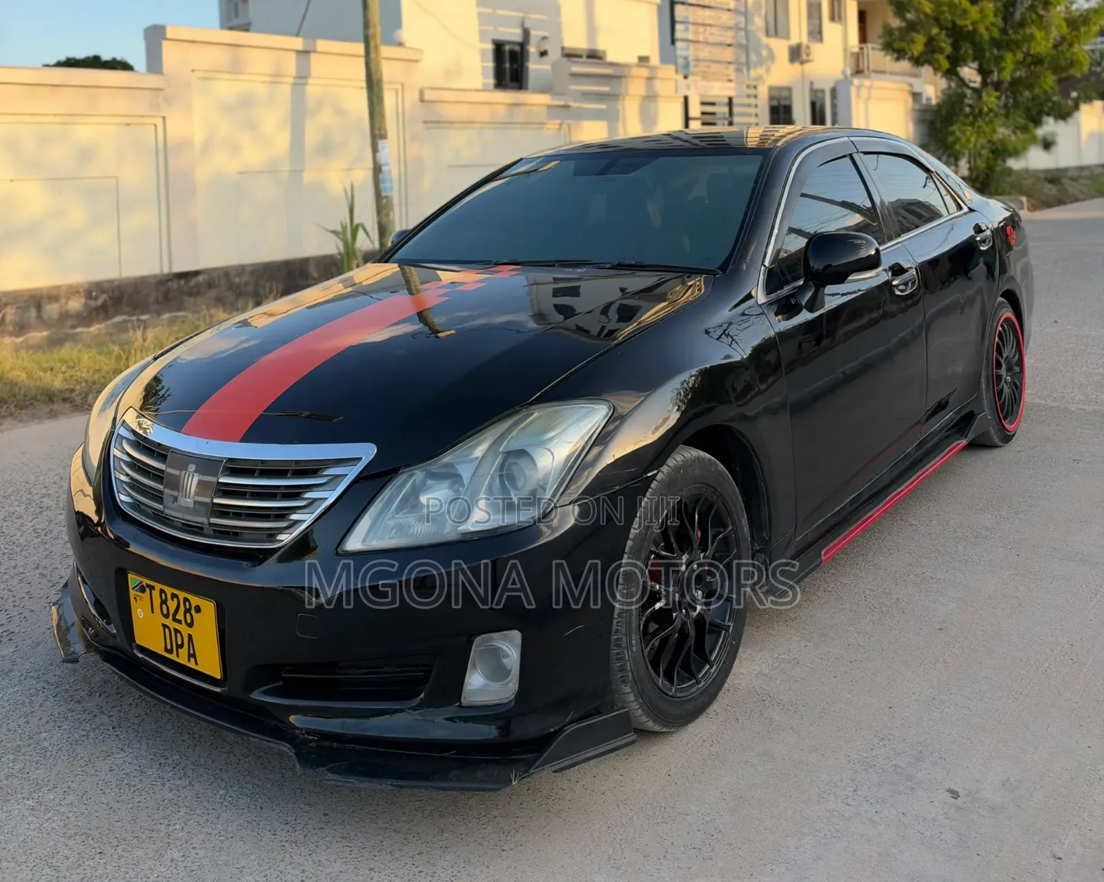 Toyota Crown 2010 Maroon