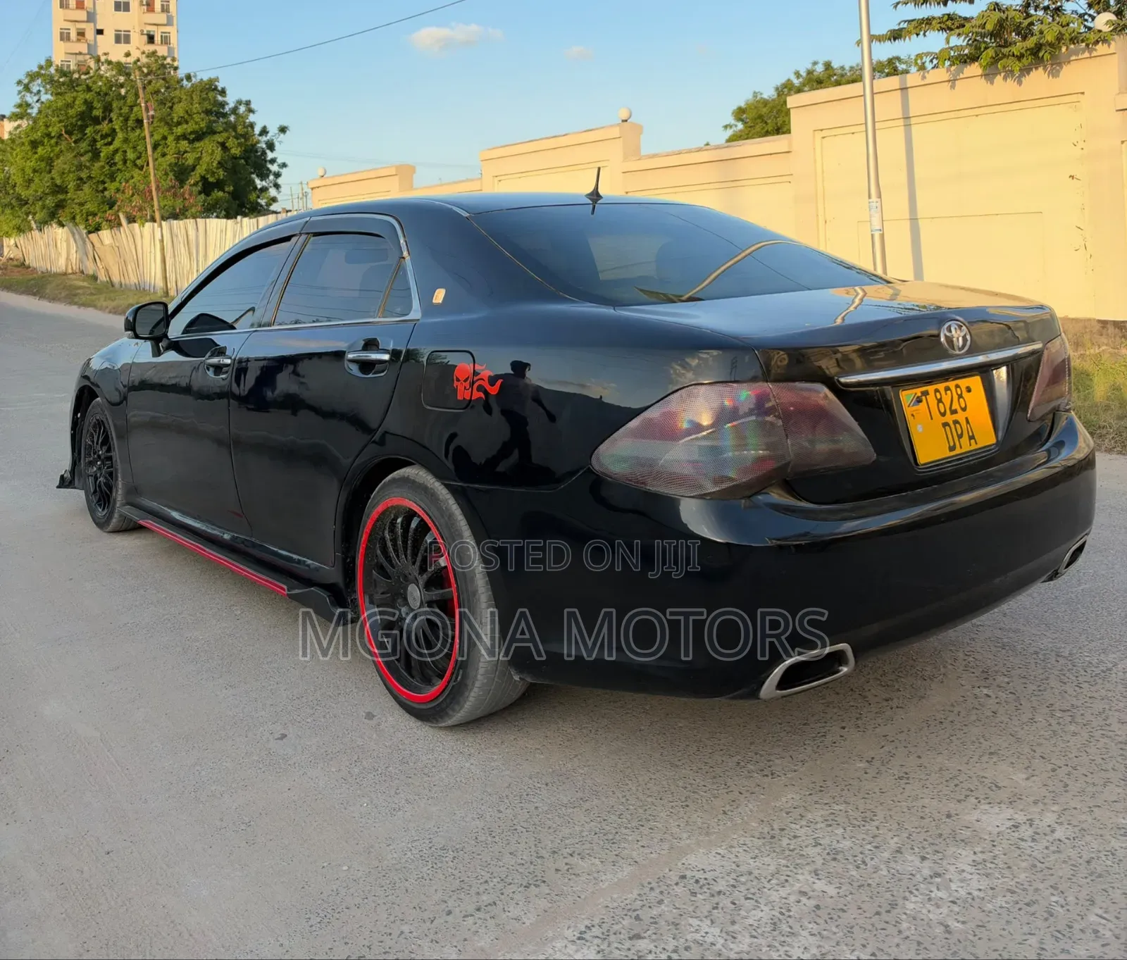 Toyota Crown 2010 Maroon