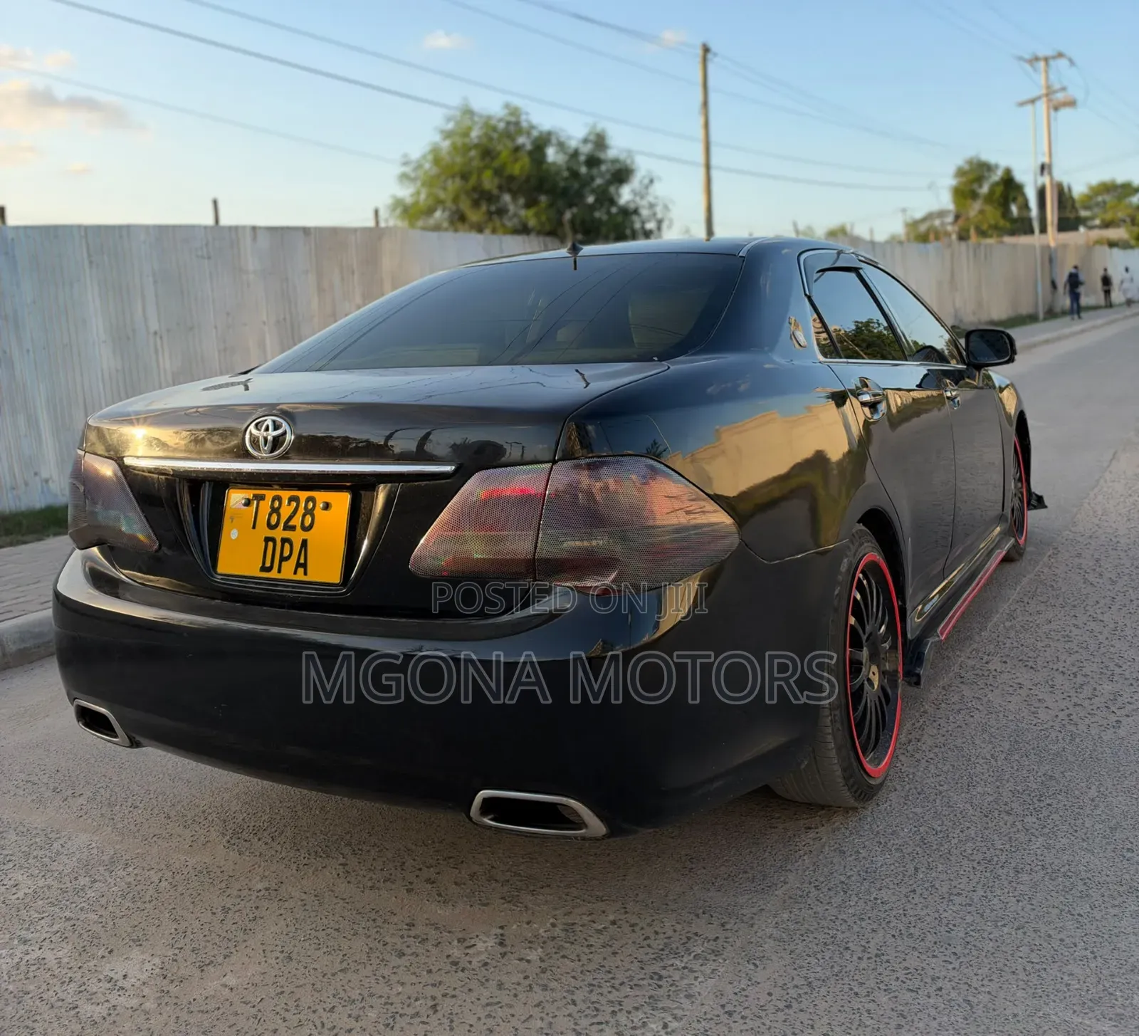 Toyota Crown 2010 Maroon