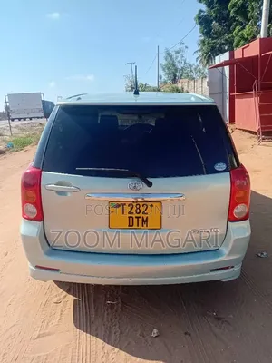 Toyota Raum 2002 Blue