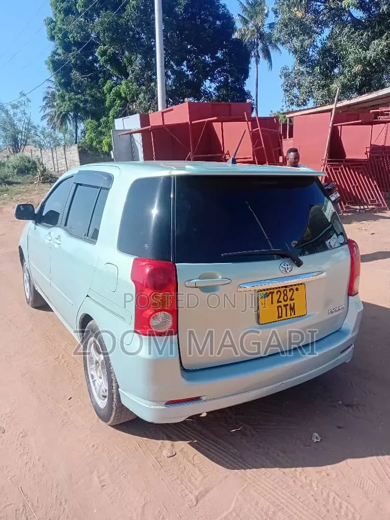 Toyota Raum 2002 Blue