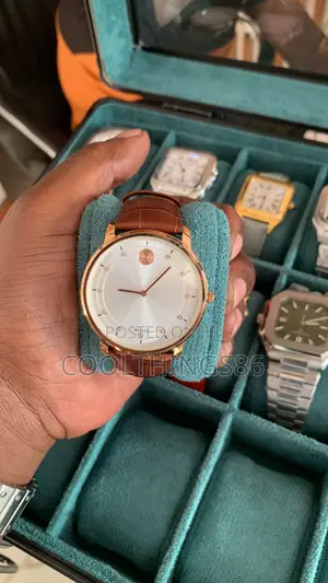 Saa Yetu Ni Imara Na Mwonekano Tofauti
