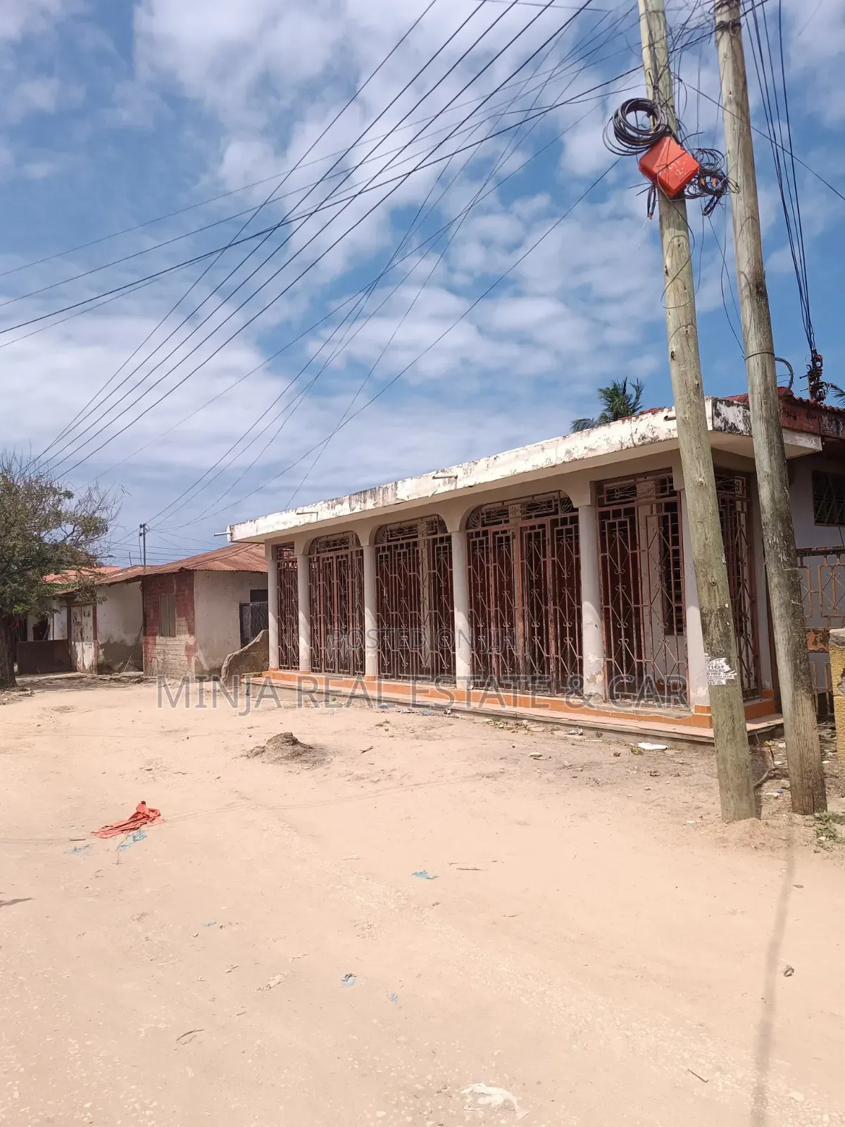 12bdrm House in Kinondoni for sale
