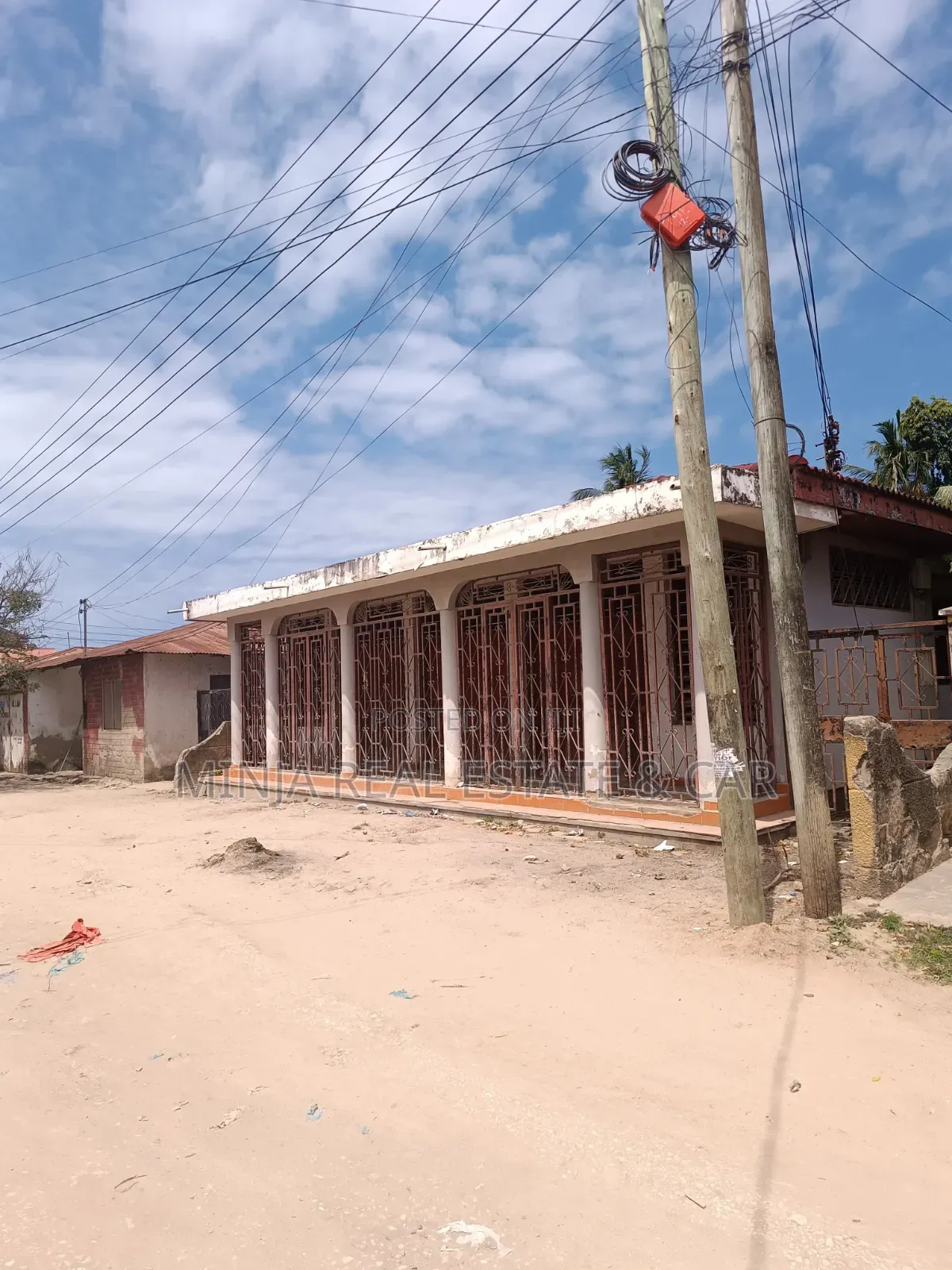12bdrm House in Kinondoni for sale