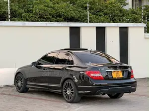 Mercedes-Benz C-Class 2013 Black
