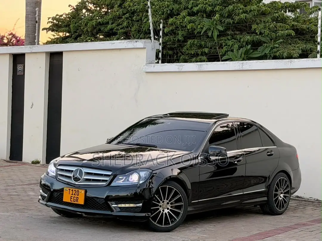 Mercedes-Benz C-Class 2013 Black