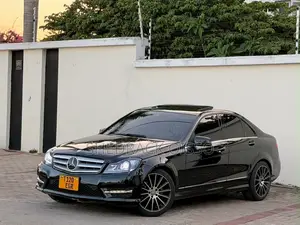 Mercedes-Benz C-Class 2013 Black