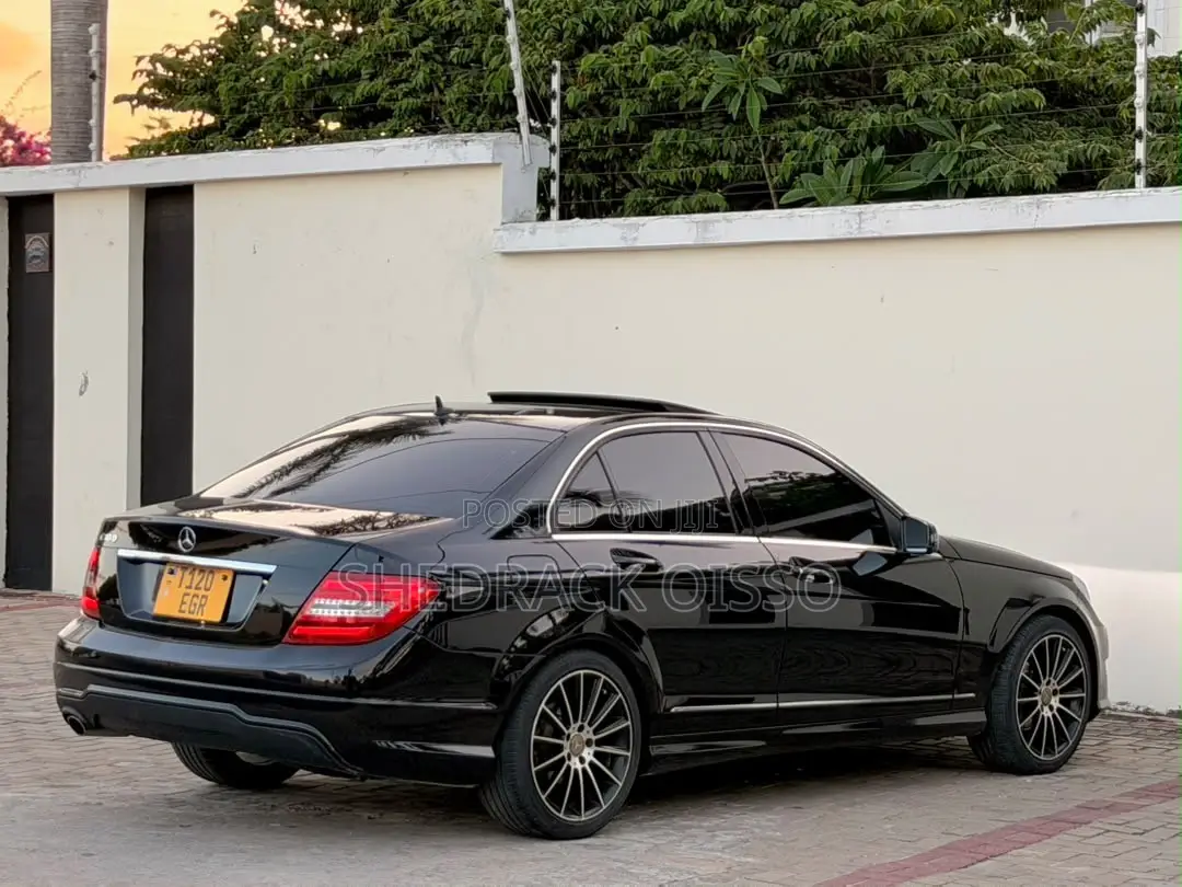 Mercedes-Benz C-Class 2013 Black