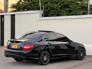Mercedes-Benz C-Class 2013 Black