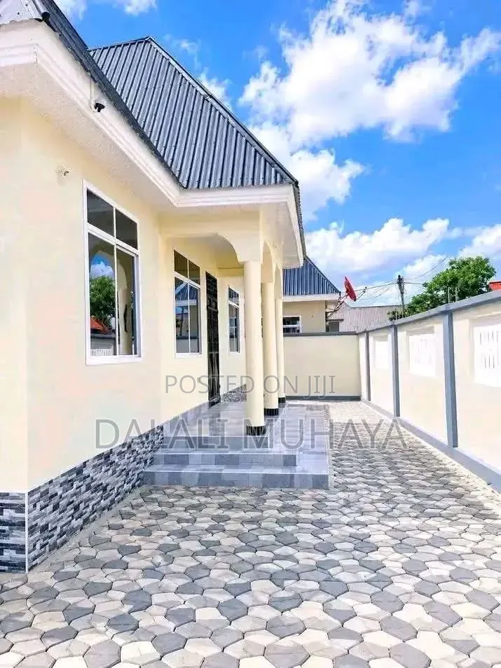 3bdrm House in Vianzi Street, Vikindu for sale