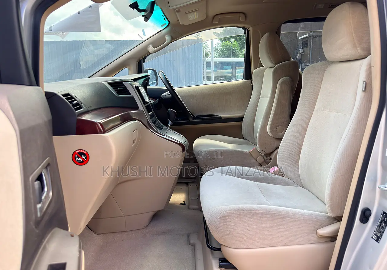 Toyota Alphard 2009