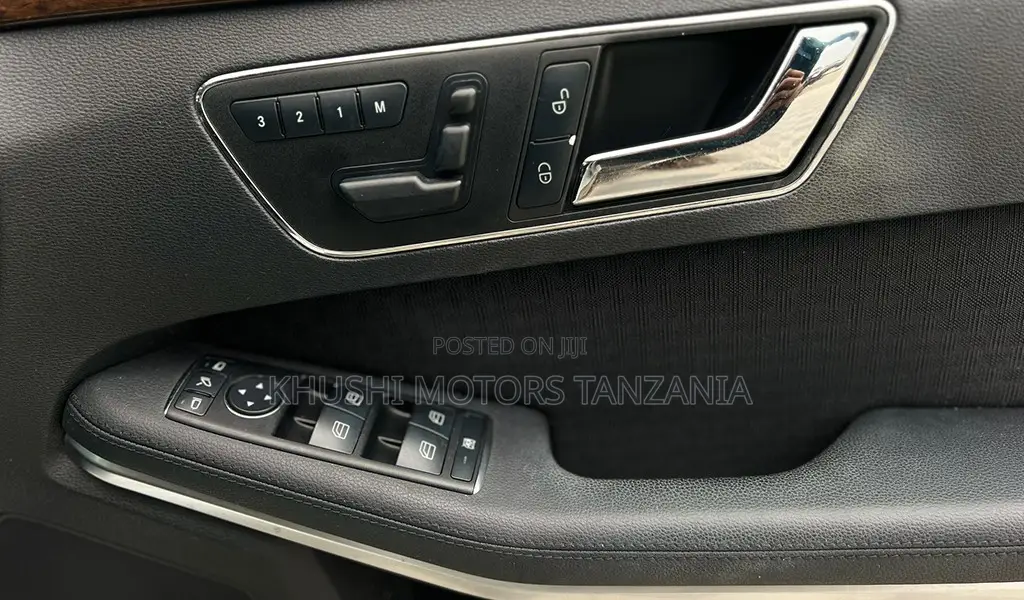 Mercedes-Benz E250 2011 Silver