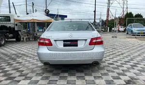 Mercedes-Benz E250 2011 Silver