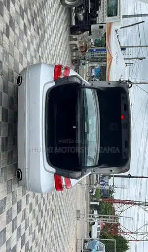 Mercedes-Benz E250 2011 Silver