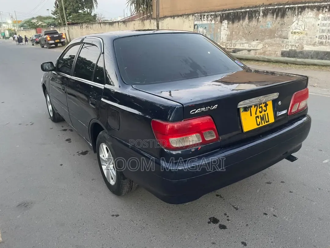 Toyota Carina 2000 Blue