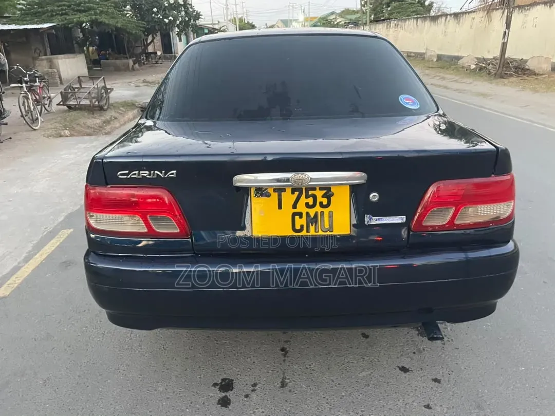 Toyota Carina 2000 Blue