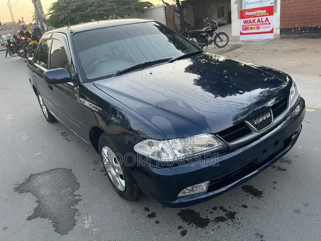 Toyota Carina 2000 Blue