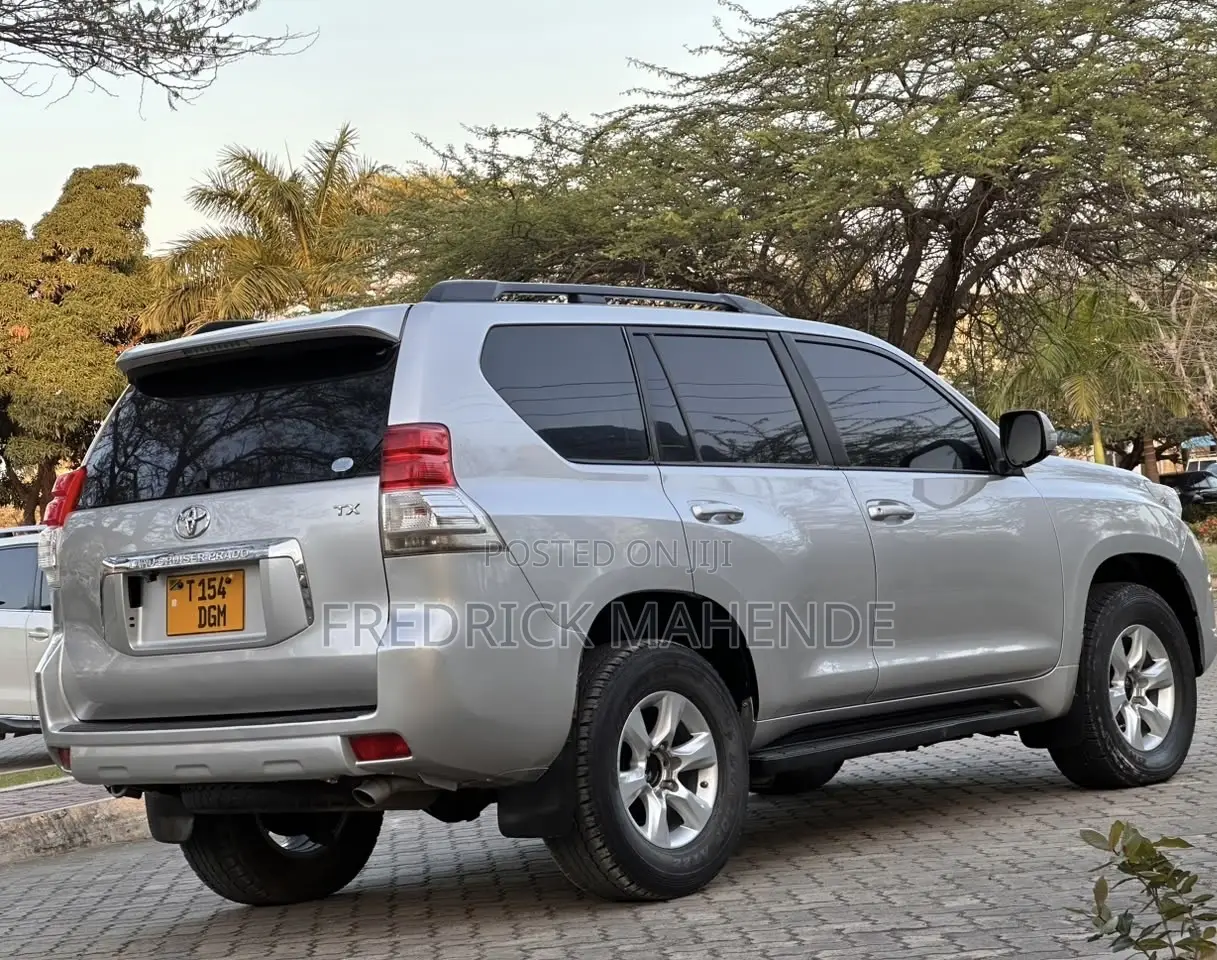 Toyota Land Cruiser Prado 2014 Silver