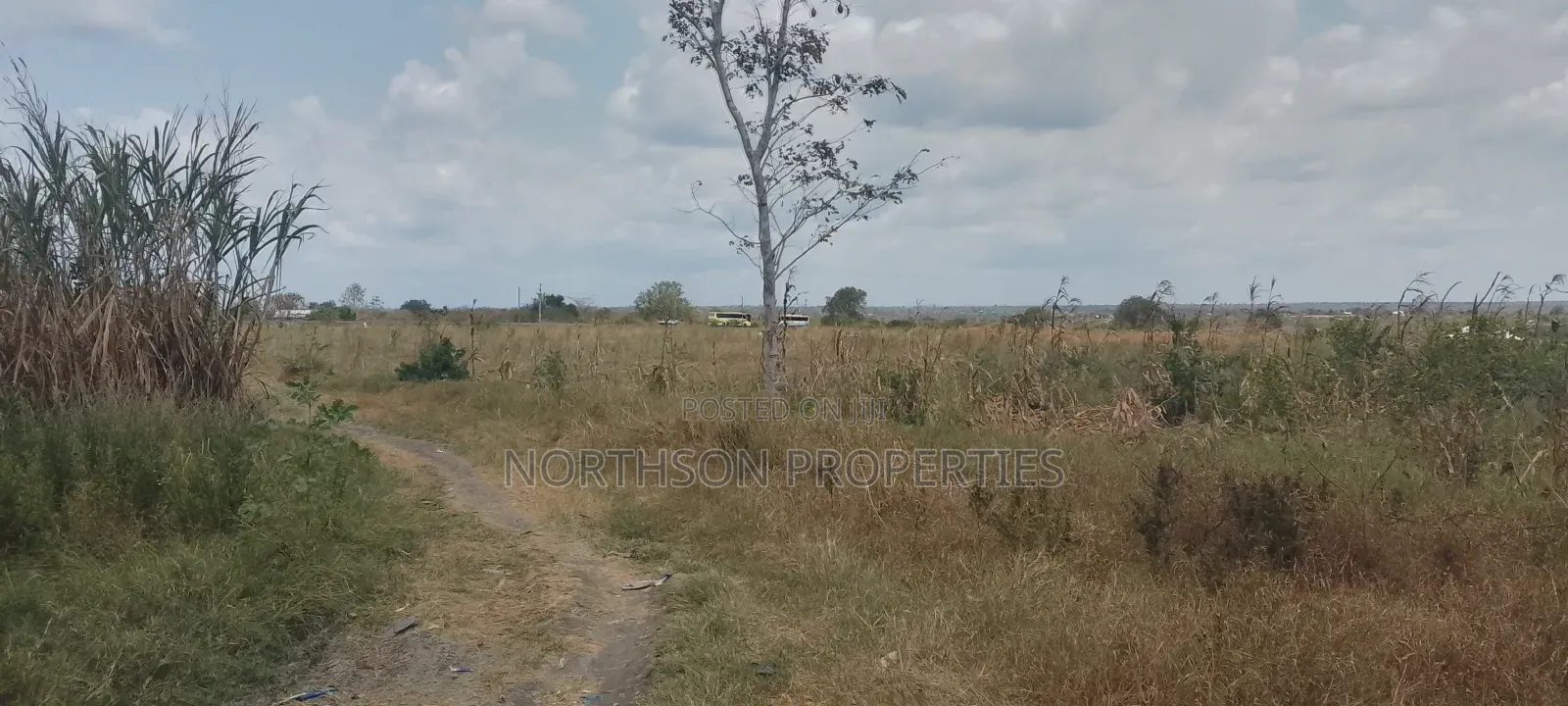 Kiwanja Mbweni