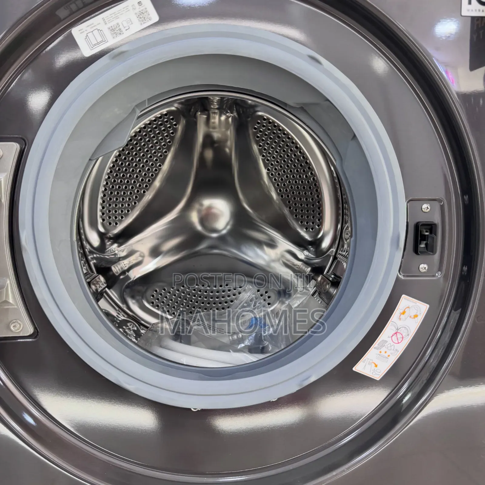 LG Front Load Washer/Dryer Combo With a 9kg Wash and 5kg