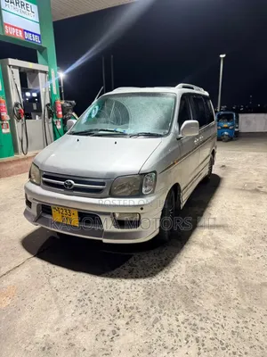 Toyota Noah 2001 Silver